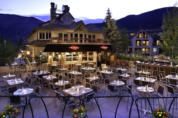 ajax-tavern-aspen-co-exterior-1