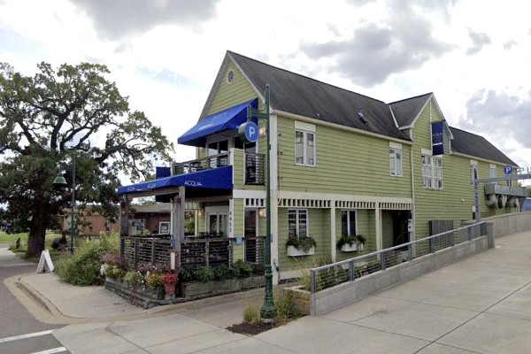 acqua-restaurant-and-bar-white-bear-lake-mn-exterior-2