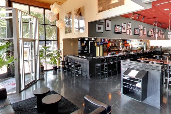 marlows-tavern-midtown-atlanta-ga-interior-3