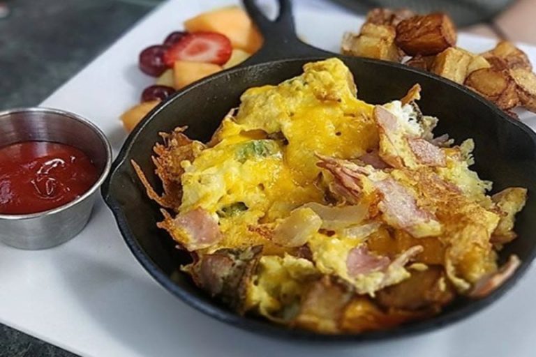 10th and willow bar and grill hoboken food 2 768x512