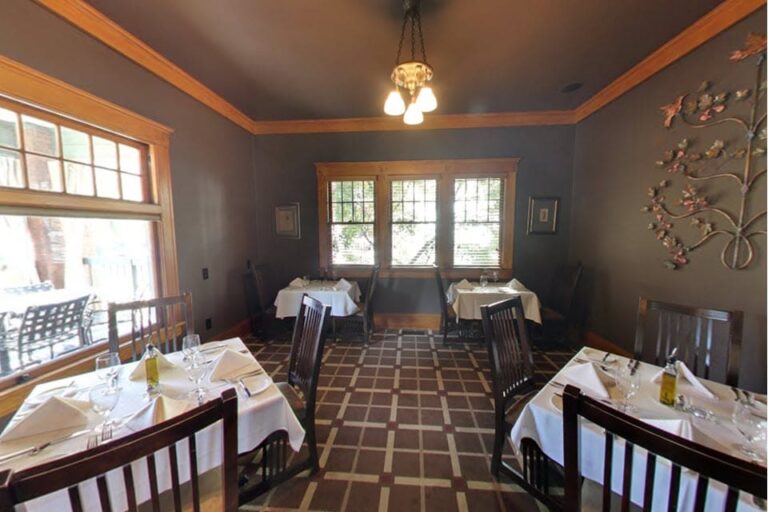 the fig tree restaurant charlotte nc interior 11 768x512