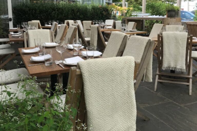 tutto il giorno sag harbor ny outside 1 768x512