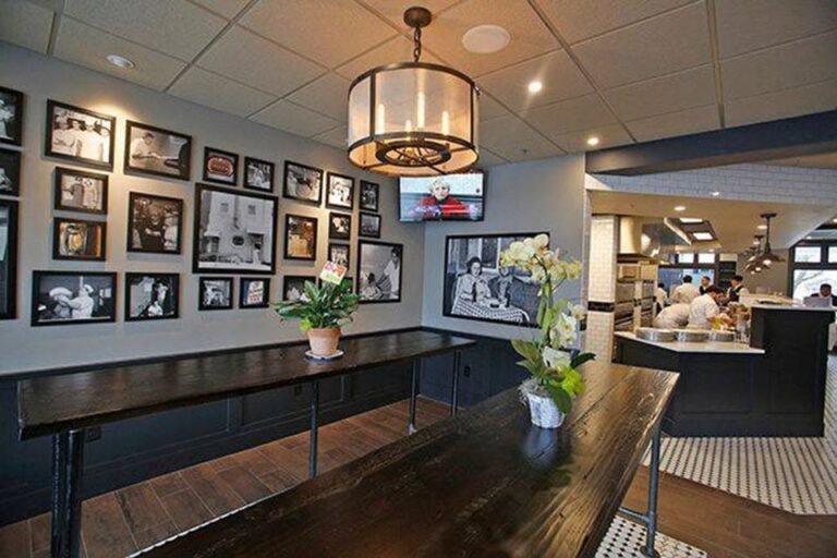 delorenzos tomato pies robbinsville nj interior 5 1 768x512