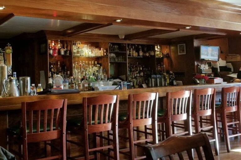 tarry tavern tarrytown ny interior 4 768x512