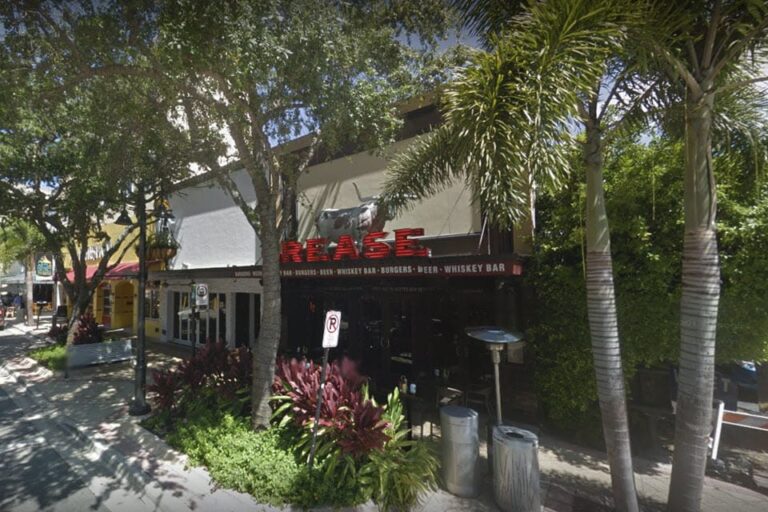 grease burger beer and whiskey bar west palm beach fl exterior 2 768x512