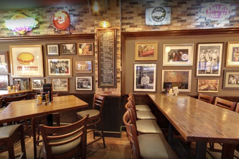 grease burger beer and whiskey bar west palm beach fl interior 8 768x512