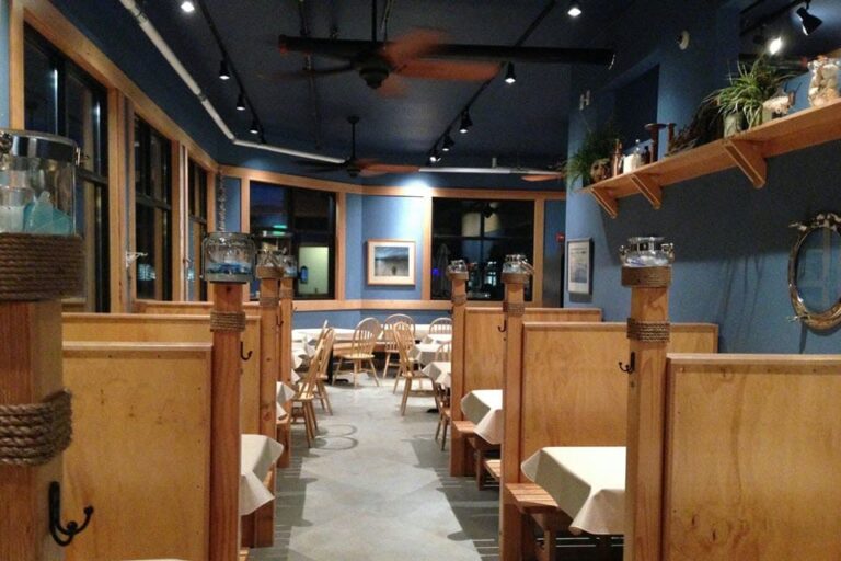 bar harbor ale house ketchikan al interior 1 768x512