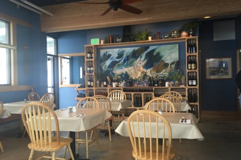 bar harbor ale house ketchikan al interior 3 768x512