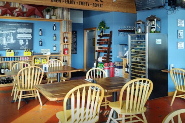 bar harbor ale house ketchikan al interior 8 768x512