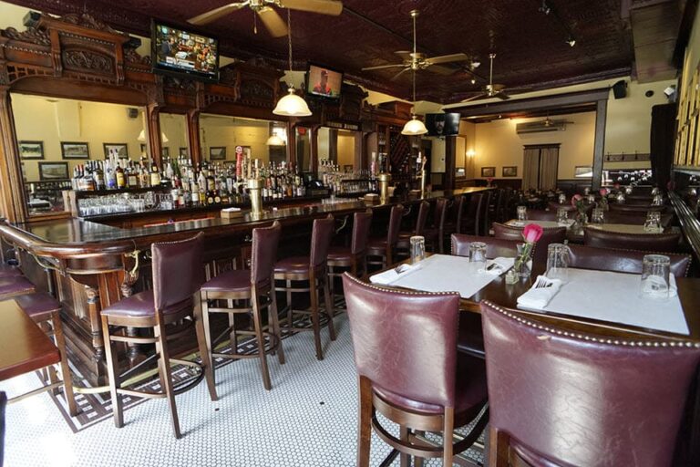zacks oak bar and restaurant hoboken nj interior 1 768x512