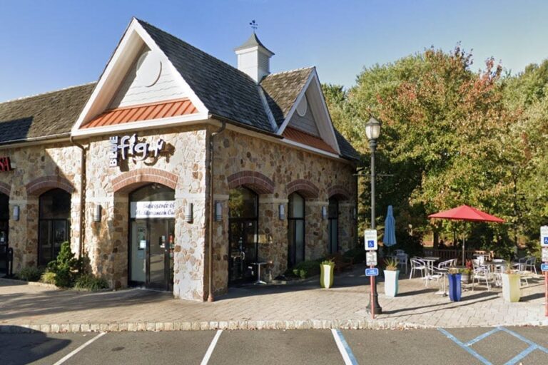 blue fig cafe moorestown nj exterior 1 768x512
