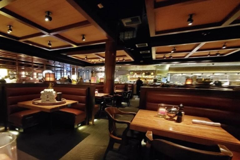 houstons hackensack nj interior 8 768x512