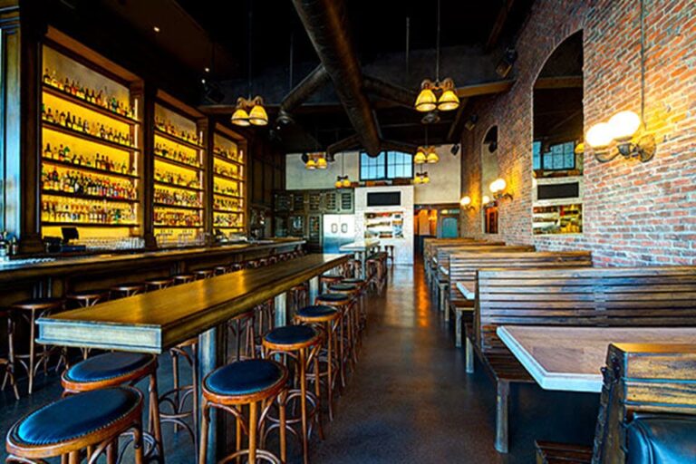 scopa italian roots venice interior 4 768x512