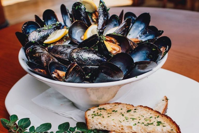 the yacht club edgewater nj food 1 768x512