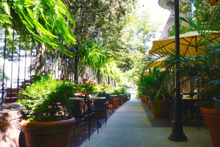 old man raffertys new brunswick nj outside 1 768x512