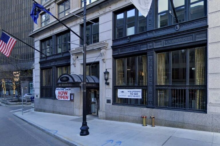the oceanaire seafood room boston ma exterior 1 768x512