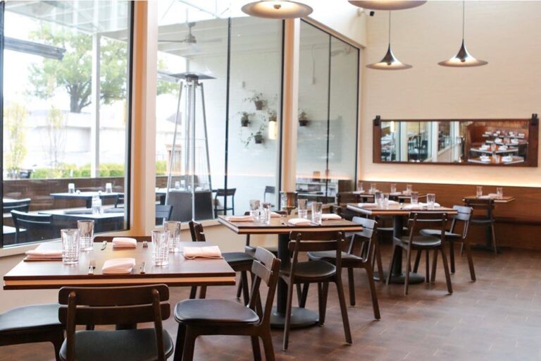 hog and hominy memphis tn interior 6 768x512