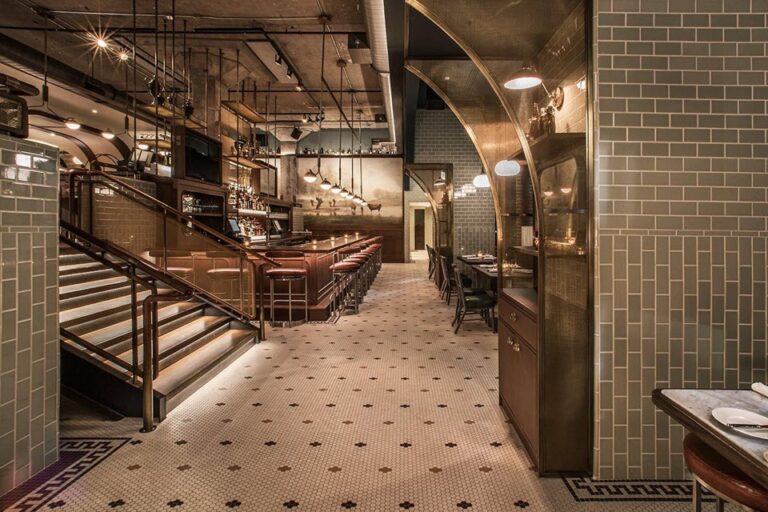 swift and sons steakhouse chicago il interior 3 768x512