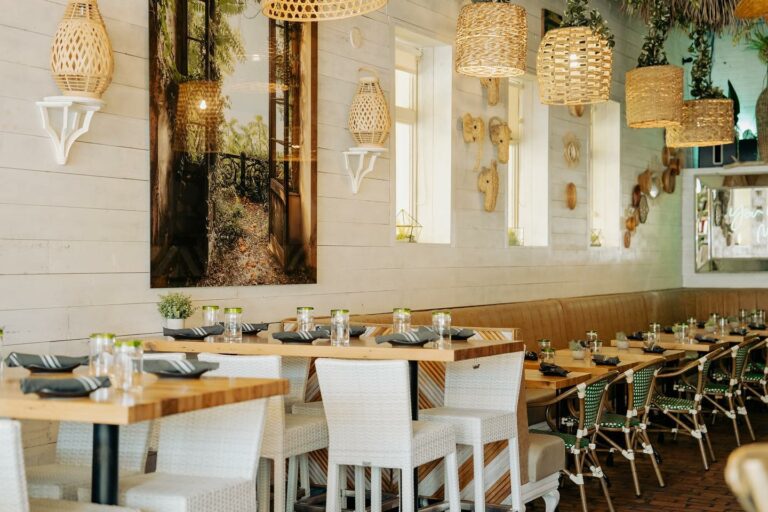 avocado grill west palm beach fl interior 1 768x512