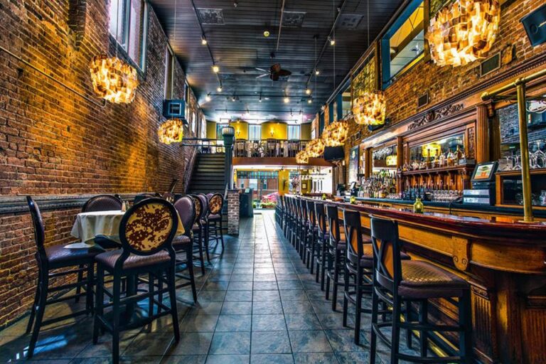 deltas restaurant new brunswick nj interior 5 768x512