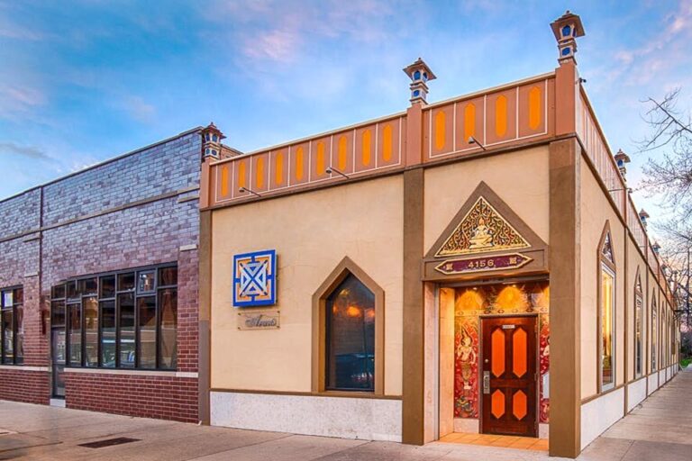 aruns thai restaurant chicago il exterior 1 768x512