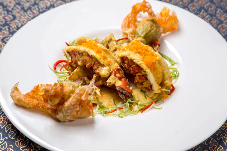 aruns thai restaurant chicago il food 1 768x512