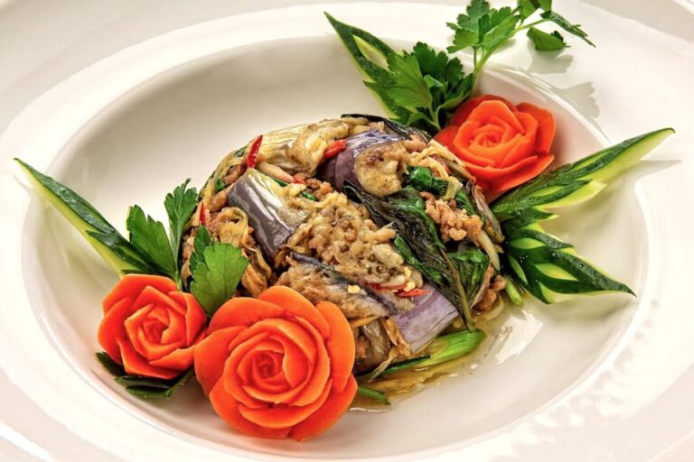 aruns thai restaurant chicago il food 14 768x512