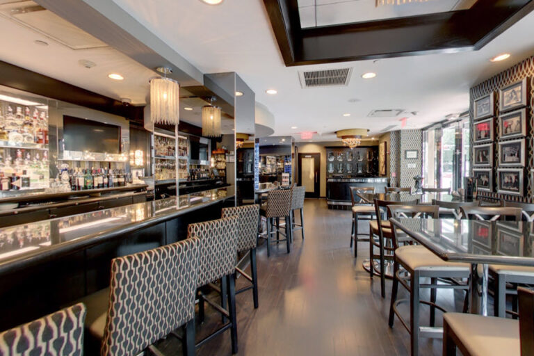 mortons the steakhouse houston tx interior 7 768x512