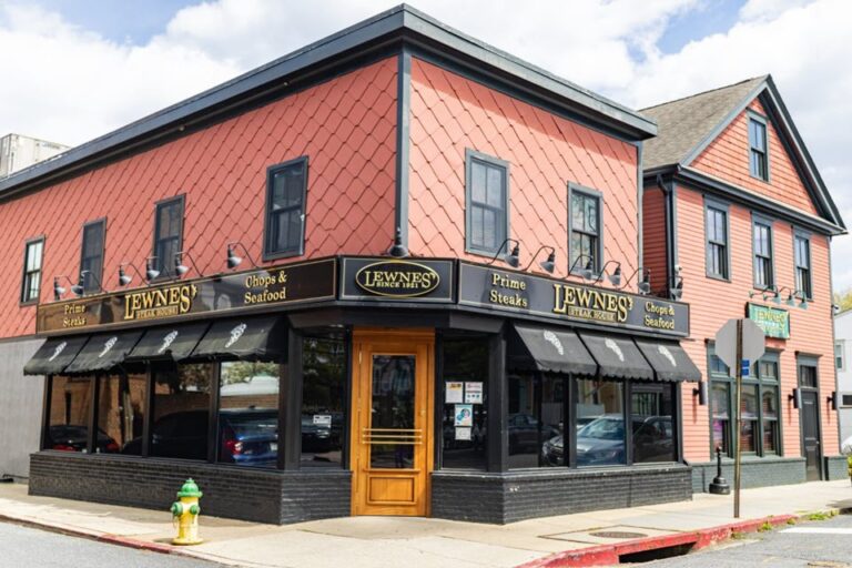 lewnes steakhouse annapolis md exterior 1 768x512