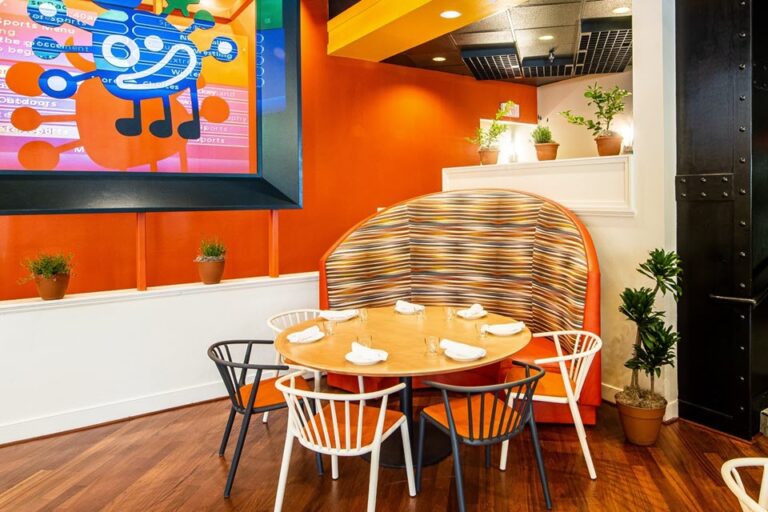 spanish diner bethesda md interior 5 768x512