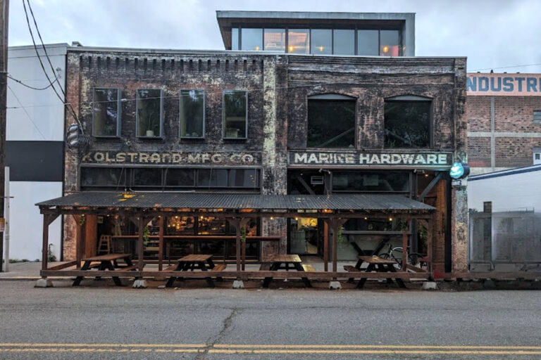 the walrus and the carpenter seattle wa exterior 1 768x512