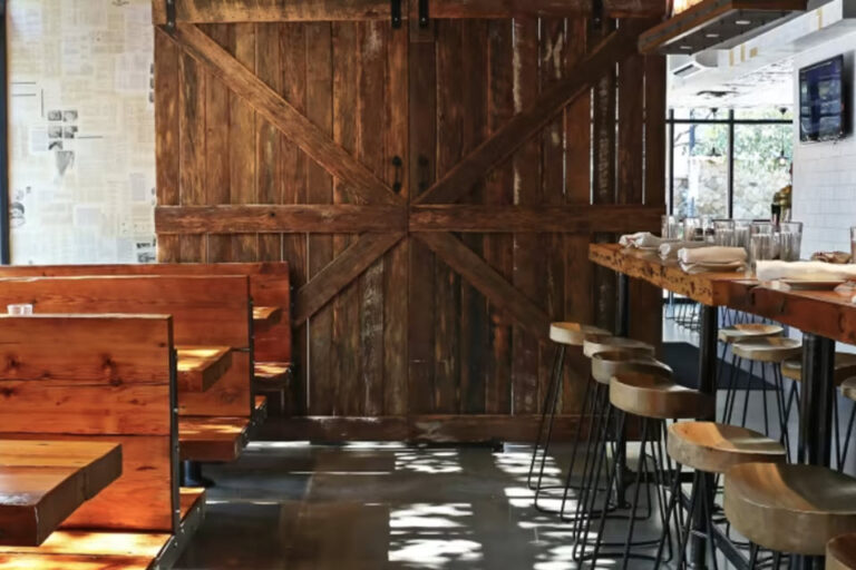 green pig bistro arlington va interior 9 768x512