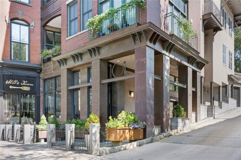 mills tavern restaurant providence ri exterior 1 768x512