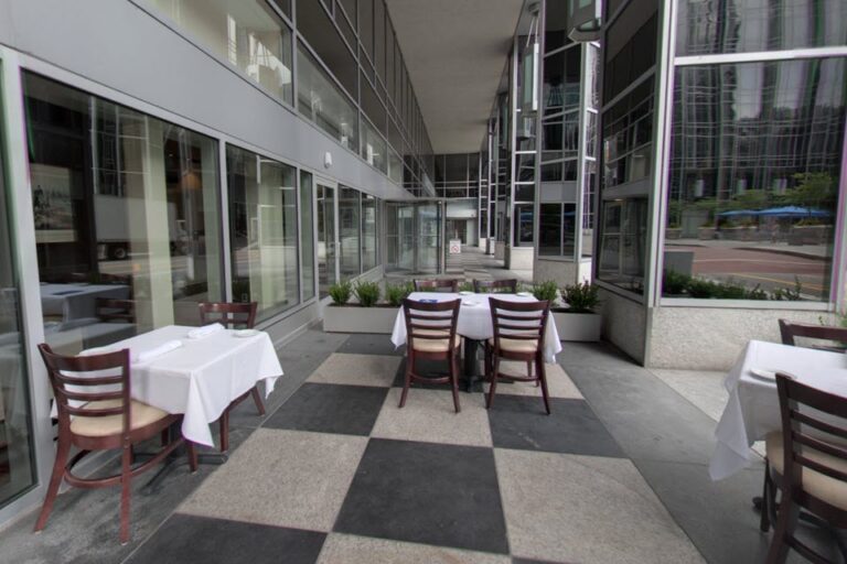 ruths chris pittsburgh pa outside 1 768x512