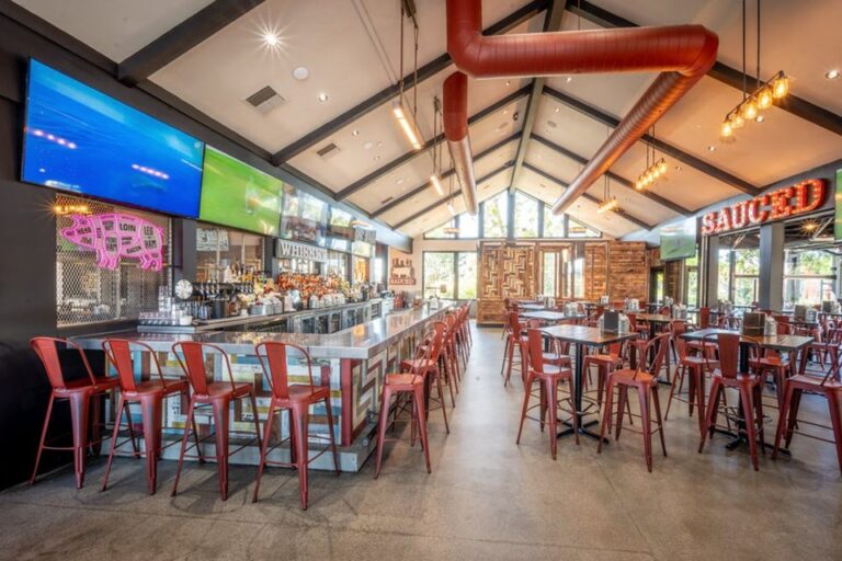 sauced bbq and spirits el segundo ca interior 1 768x512