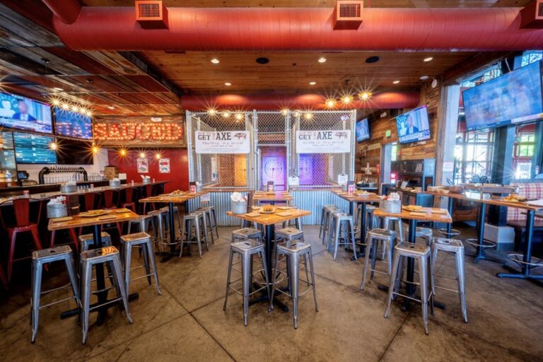 sauced bbq and spirits el segundo ca interior 4 768x512