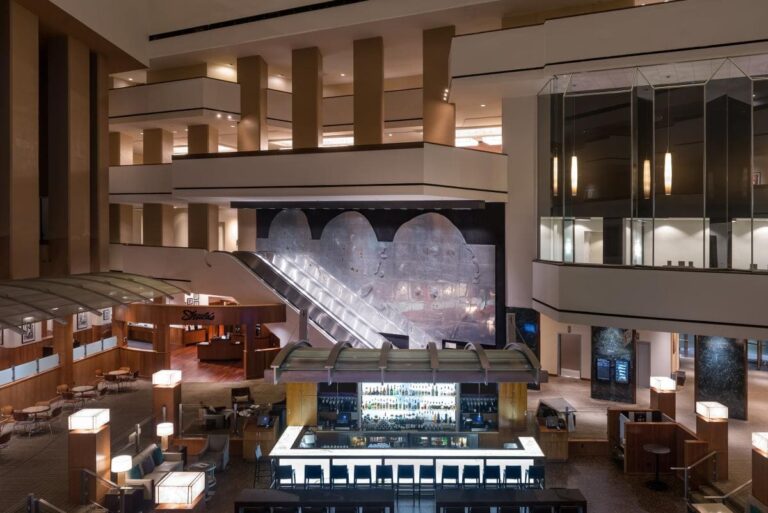 shulas steak house houston tx exterior 1 768x513