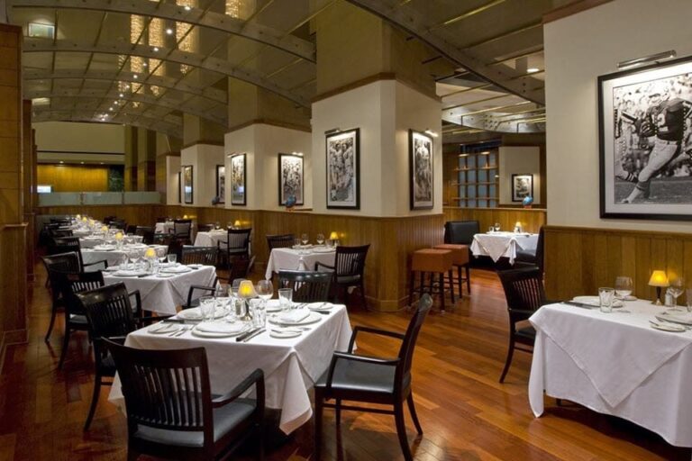 shulas steak house houston tx interior 2 768x512