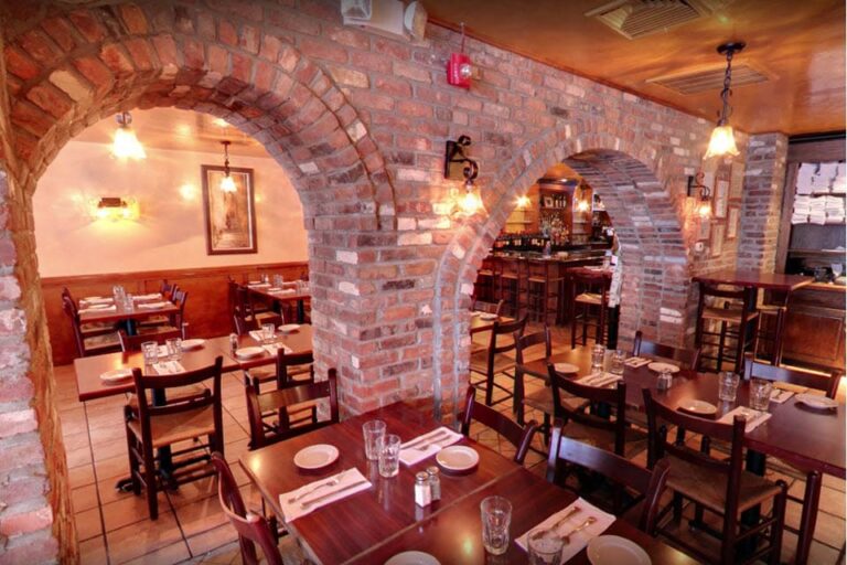 antico forno pizza boston ma interior 4 768x512