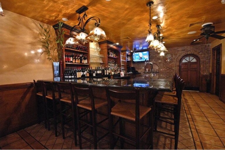 antico forno pizza boston ma interior 7 768x512