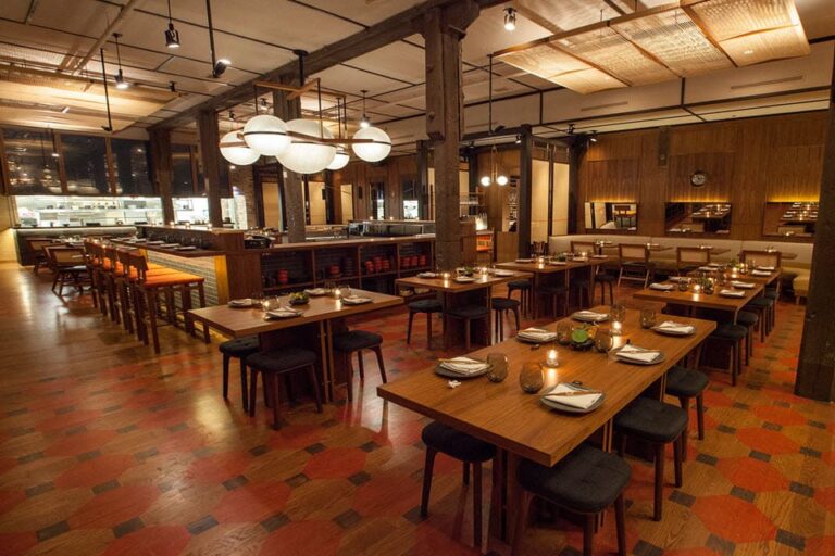 momotaro chicago il interior 1 768x512