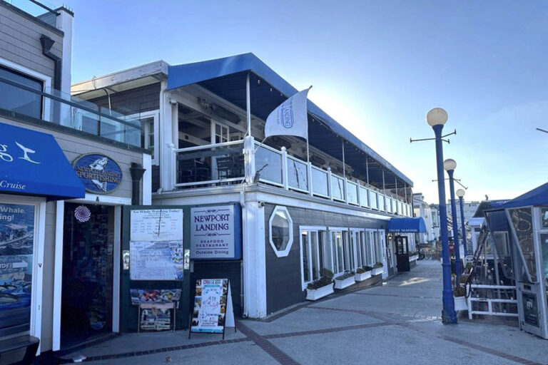 newport landing restaurant newport beach ca exterior 2 768x512