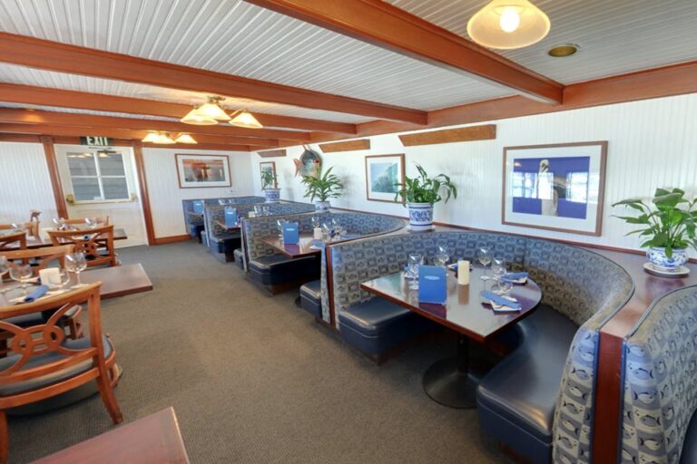 newport landing restaurant newport beach ca interior 12 768x512