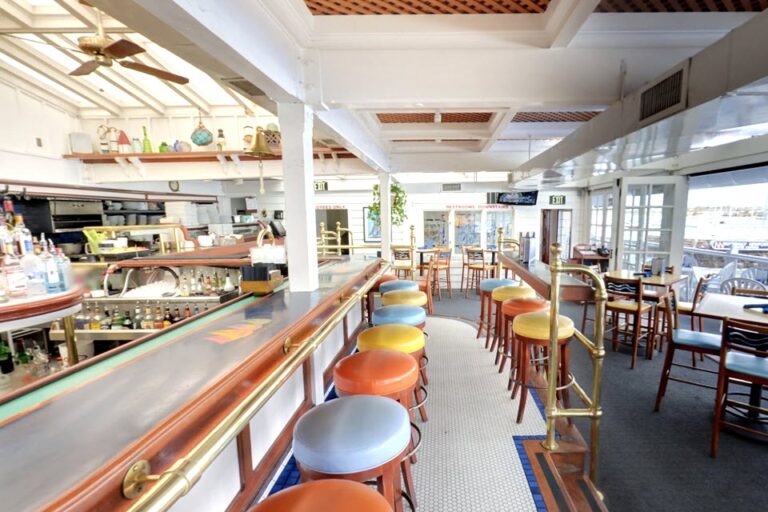 newport landing restaurant newport beach ca interior 5 768x512