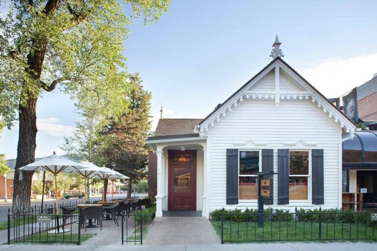 the white house tavern aspen co exterior 1 768x512