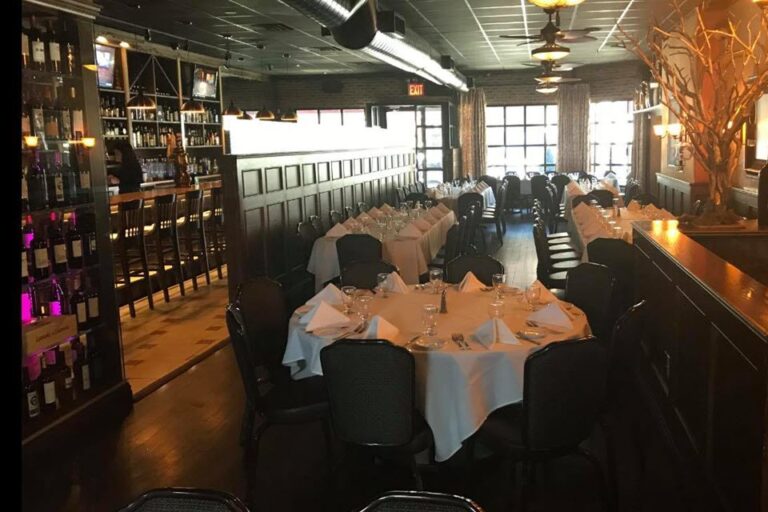 barosa restaurant rego park queens interior 2 768x512