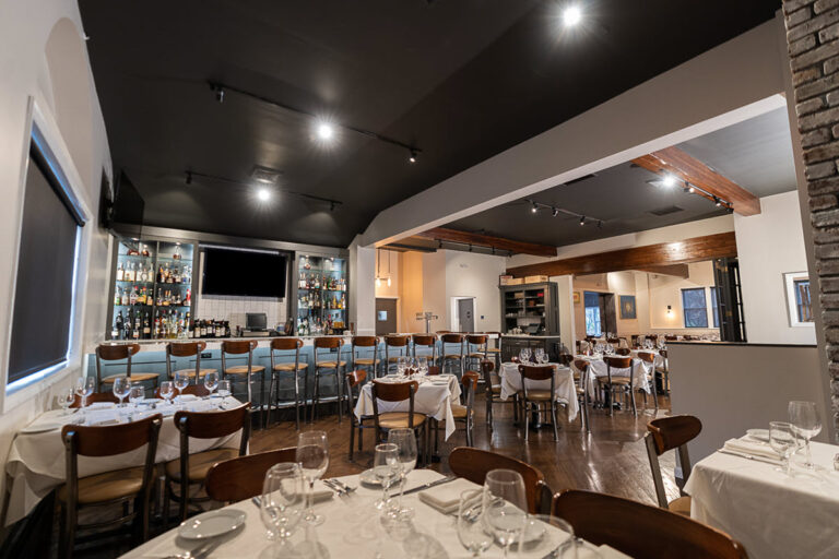 tramonto restaurant hawthorne ny interior 9 768x512